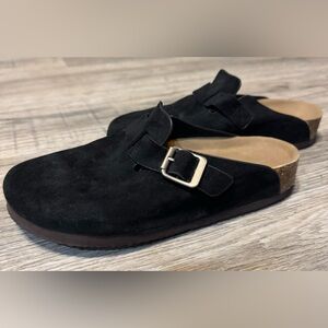 Universal Threads Women’s Black Clogs